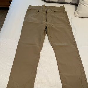 Eddie Bauer Men’s Ascent Dress Pants